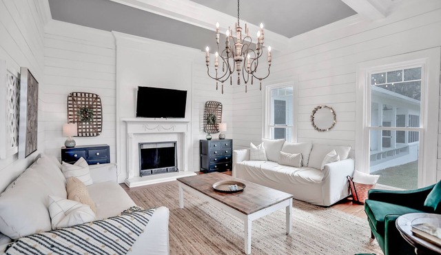 This villa is a 4 bedroom(s), 3 bathrooms, located in Hilliard, FL.