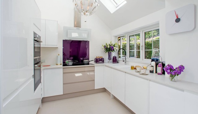 This wonderful property is perfect for families looking to holiday in southern Wales.