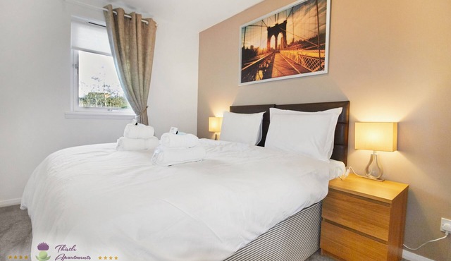 Thistle Apartments - City View Apartment