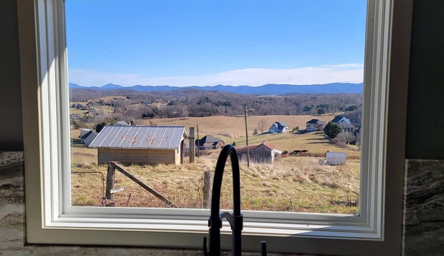 Thomas Cottage at Angel Acres