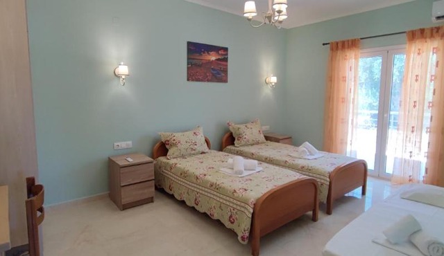 Thomas home with shared pool