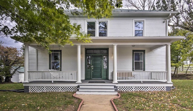 'Thomson Farm' Classic Home < 10 Mi to Vineyards!