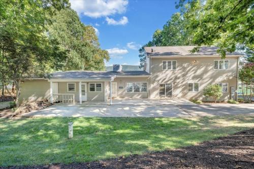 Thomwells Family Affair - Private Dock, Sleeps 18!