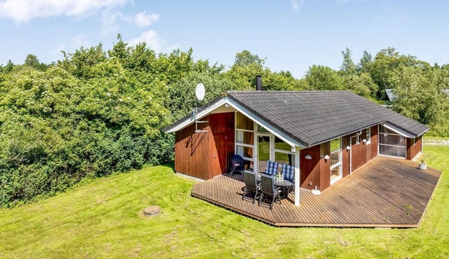 "Thorketil" - 1.1km from the sea by Interhome