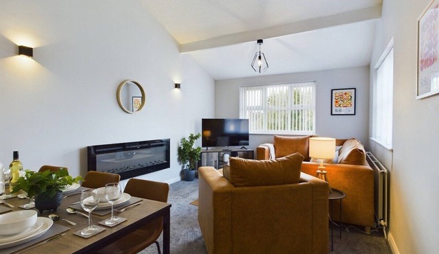 Thornton Lodge by Our Home Short Stays