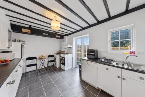 Thorold House Charming house for long stays