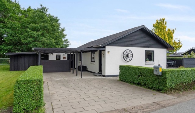 "Thorward" - 100m from the sea by Interhome