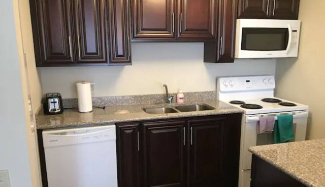 Thousand Islands apartment Unit 7