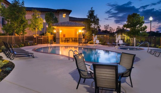 Thousand Oaks Pet-Friendly Lodging w/Kitchenette