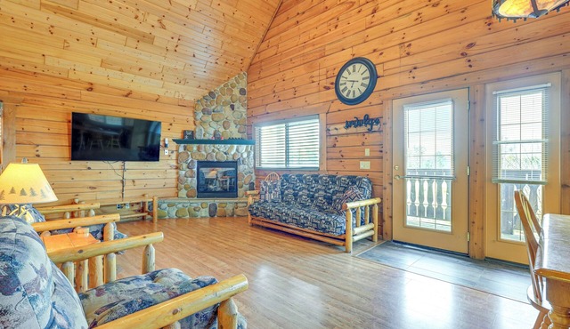 Three Bears Resort Home w/Perks + Outdoor Spots!