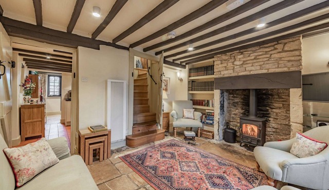 Three bed Cotswold holiday cottage near Stow-on-the-Wold - Spa Changing Rooms