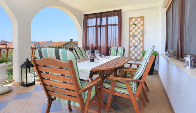 Three bedroom apartment with terrace Kaštel Štafilić, Kaštela (A-15675-a)