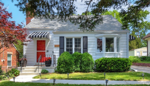 Three Bedroom Aksarben Cottage