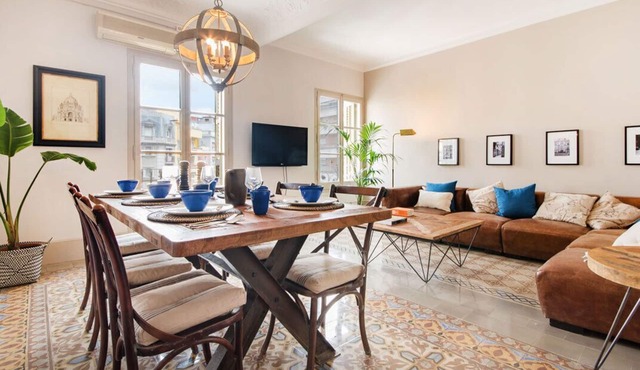 Three bedroom apartment Carrer Tamarit - You Stylish