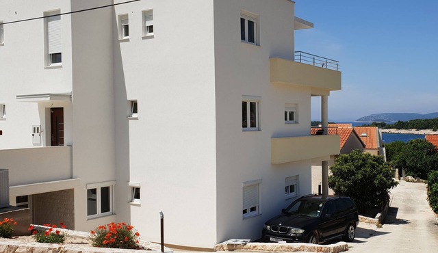 Three bedroom apartment with terrace Bilo, Primošten (A-14601-e)