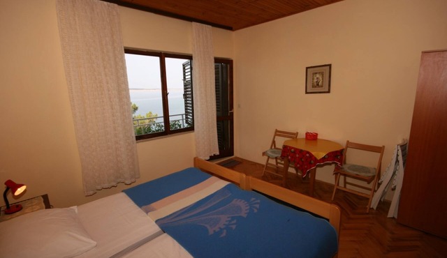 Three bedroom apartment near beach Starigrad, Paklenica (A-6589-a)