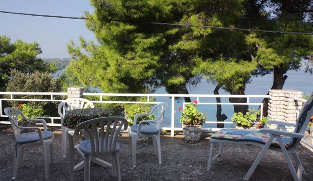 Three bedroom apartment near beach Nečujam, Šolta (A-5186-a)