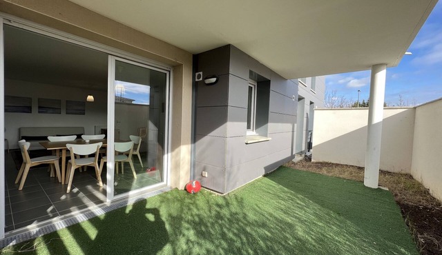 Three-bedroom apartment in Blagnac