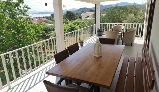 Three bedroom apartment with terrace and sea view Drače, Pelješac (A-25422-a)