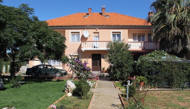Three bedroom apartment with balcony Privlaka, Zadar (A-5747-c)