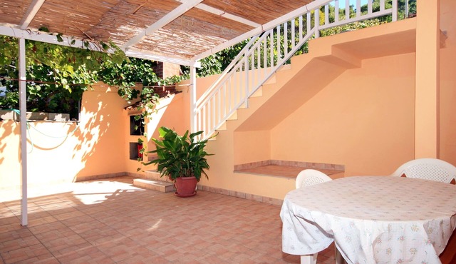 Three bedroom apartment near beach Brna, Korčula (A-147-f)