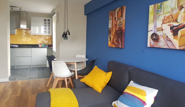 Three-Bedroom Apartment in Central London – Near Tube