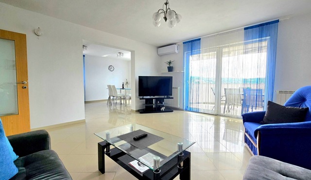 Three bedroom apartment with terrace Kastav, Opatija (A-13457-a)