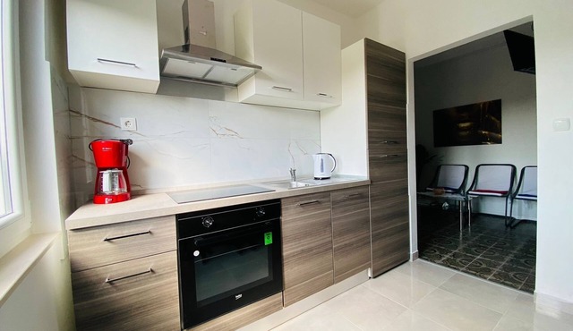 Three bedroom apartment with terrace Pirovac, Šibenik (A-14637-a)
