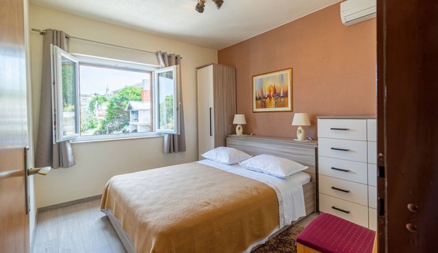 Three bedroom apartment with terrace and sea view Povlja, Brač (A-16792-a)