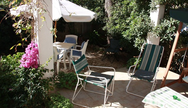 Three bedroom apartment with terrace Mirca, Brač (A-2902-a)