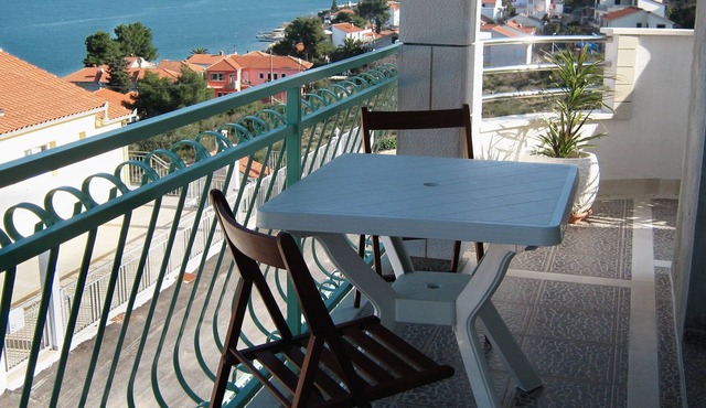 Three bedroom apartment with balcony and sea view Mastrinka, Čiovo (A-4649-a)