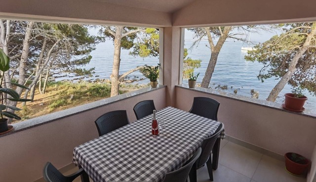Three bedroom apartment near beach Ugljan (A-19580-a)