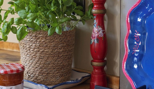 Three-bedroom cottage in Painswick with incredible church and valley views.