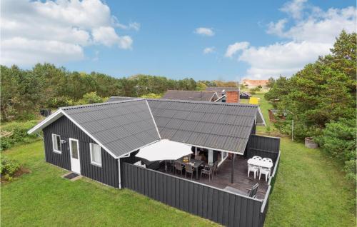 Three-Bedroom Holiday Home In Hvide Sande
