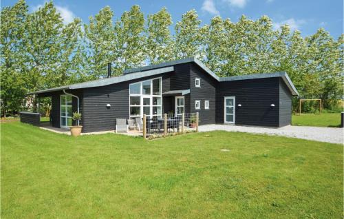 Three-Bedroom Holiday Home In Haderslev