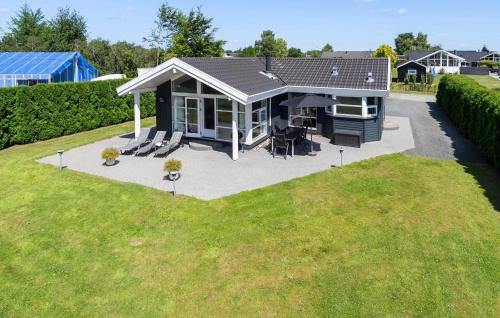 Three-Bedroom Holiday Home In Haderslev