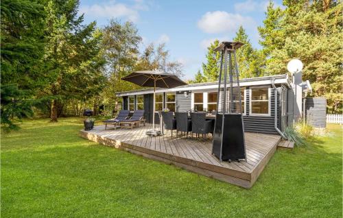 Three-Bedroom Holiday Home In Vaggerlose