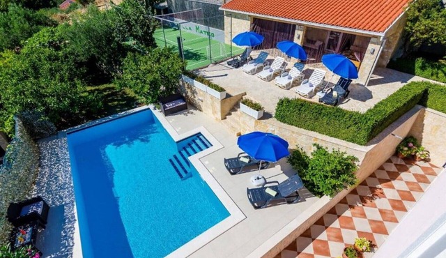 Three Bedroom Holiday Home, Pool, Sauna, Terrace