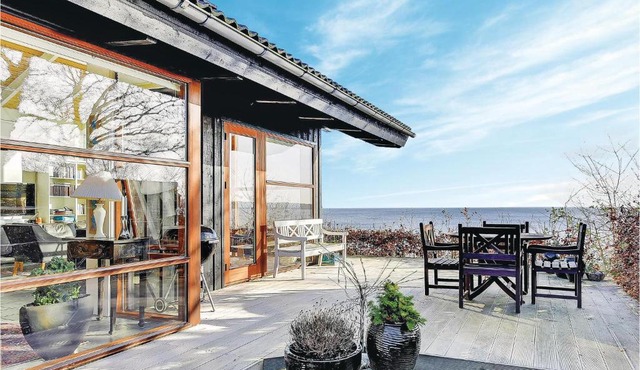 Three-Bedroom Holiday Home Bjert With Sea View 08