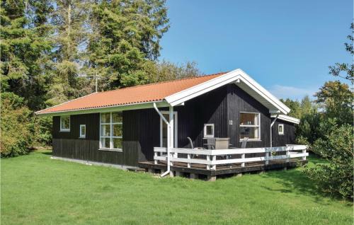 Three-Bedroom Holiday Home In Humble