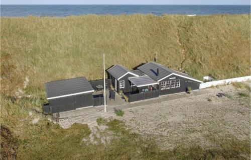 Three-Bedroom Holiday Home In Ulfborg