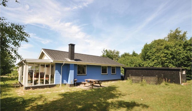 Three-Bedroom Holiday Home In Hjerm