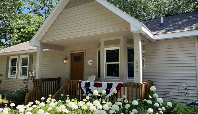 Three Bedroom, Newly Remodeled Home, Just Two Blocks From Downtown Glen Arbor.