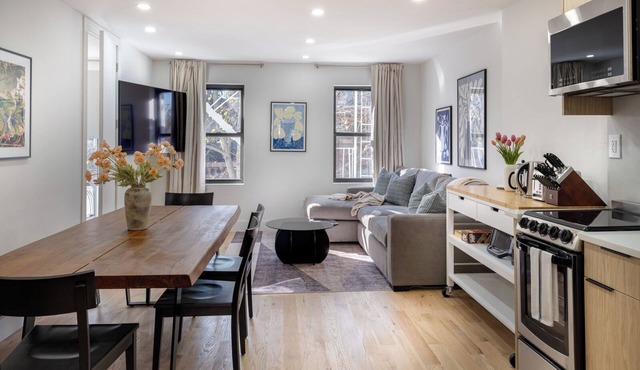 Three Bedroom Suite in Condo-Hotel (The Serene Hotel Group)