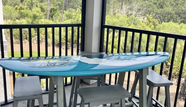 Three bedroom, three bathroom condo! Minutes from beaches, waterpark, and shops