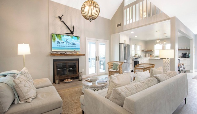 Three Bedroom, Two Story Home with Loft Located in Sunset Captiva - Sunset Captiva 31