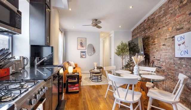 Three Bedroom West Village Townhouse!
