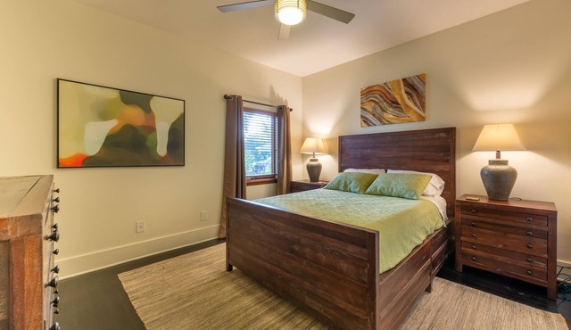 Three Blocks to Park Ave, 2 Blocks to WP Village!