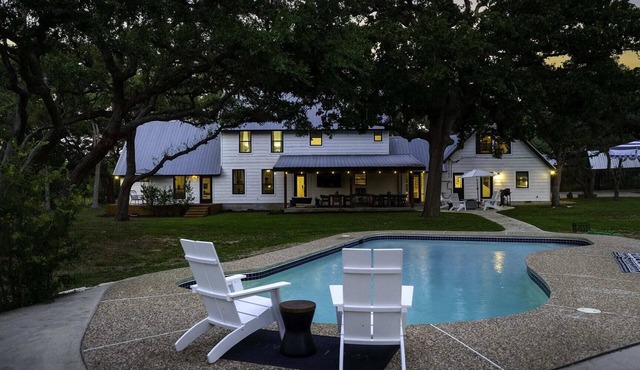 Three Dog Ranch - Pool, Game Room & Sleeps 18