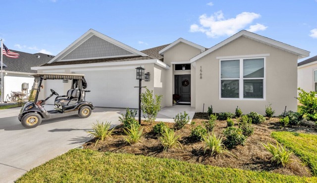 Three King Beds | Oversized Lanai | Heart of Eastport, The Villages